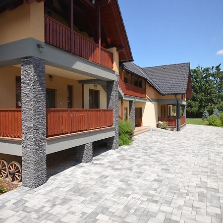 Apartmany Best I. Bešeňová Eksteriør bilde