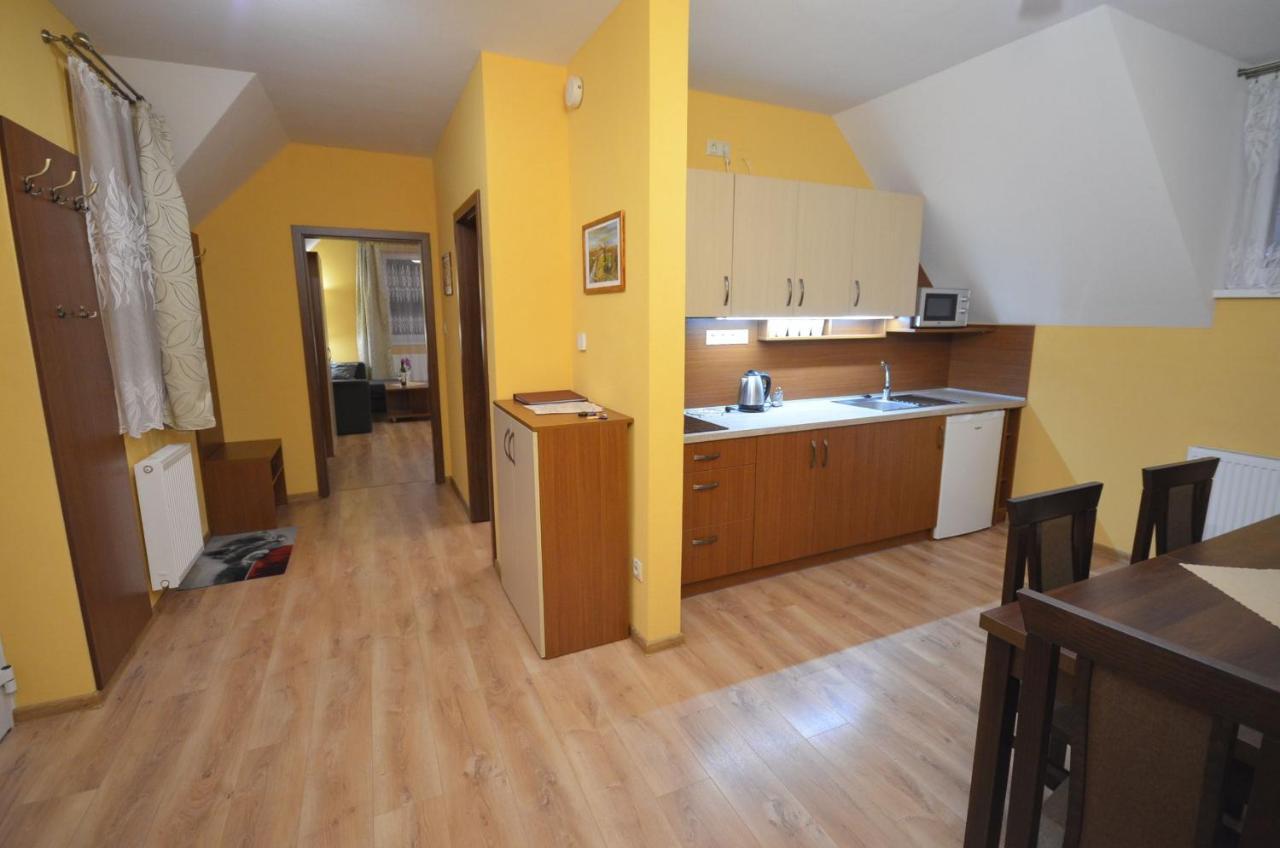 Apartmany Best I. Bešeňová Eksteriør bilde