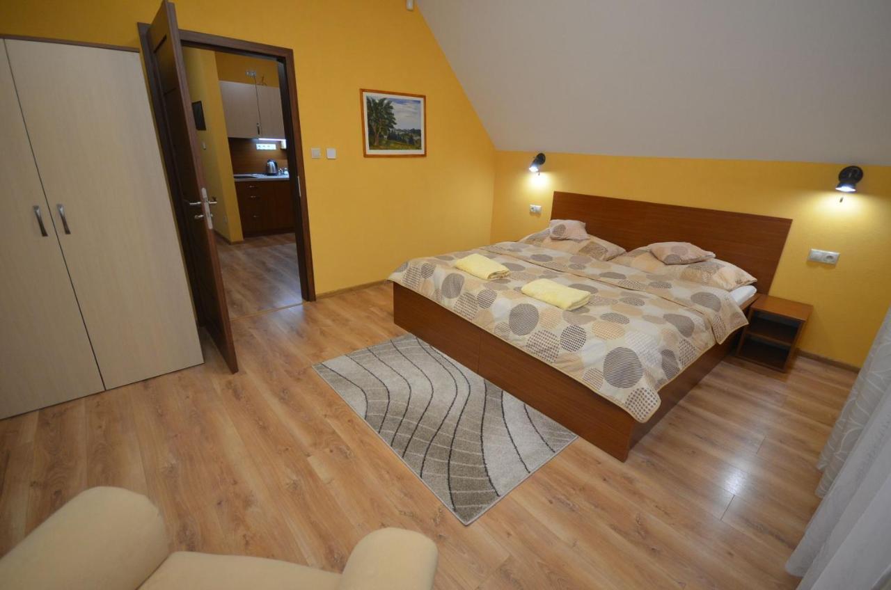 Apartmany Best I. Bešeňová Eksteriør bilde