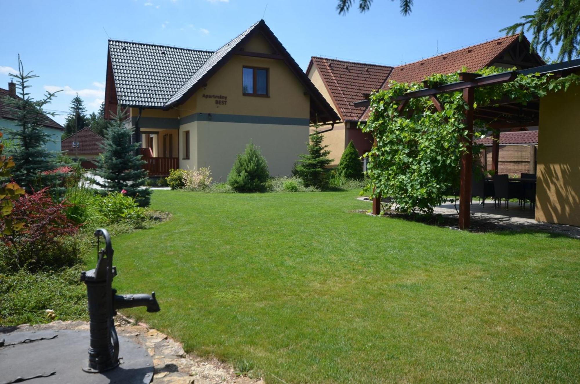 Apartmany Best I. Bešeňová Eksteriør bilde