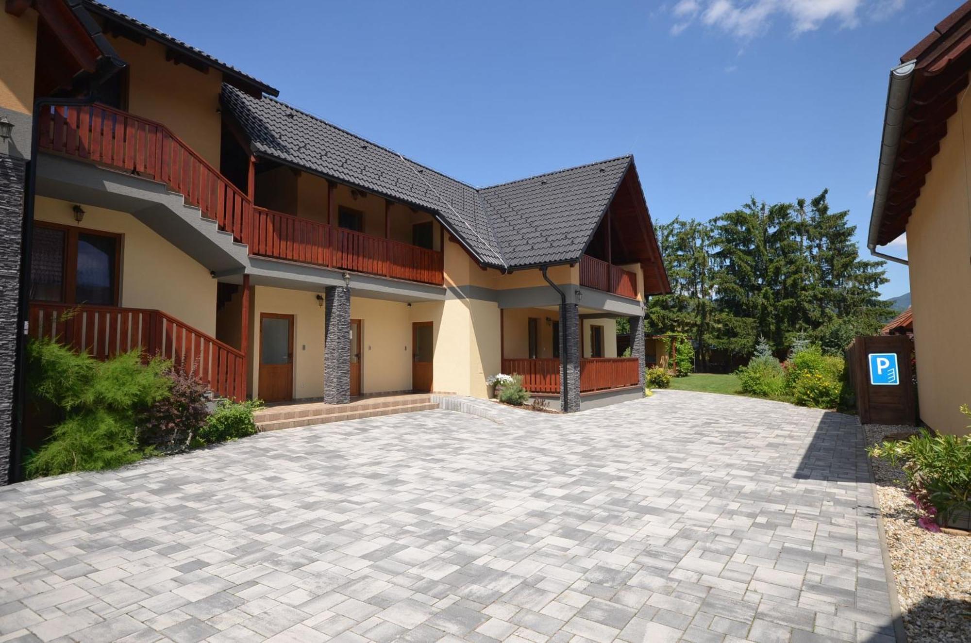 Apartmany Best I. Bešeňová Eksteriør bilde